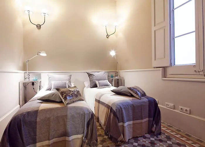 My Space Emirates - In Rambla De Catalunya *